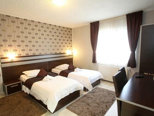 Hostal Pension Mora