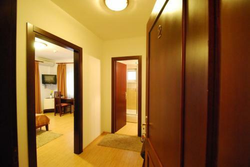 Hostal Pensiunea Elite