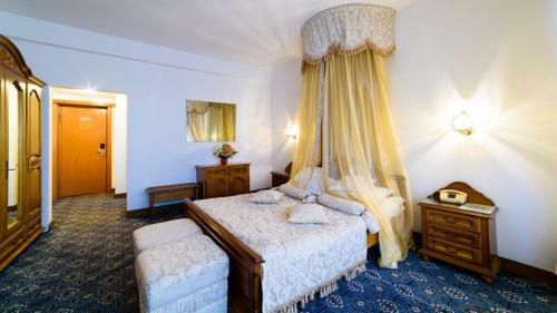 Hotel Decebal
