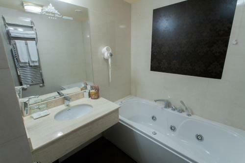 President Hotel