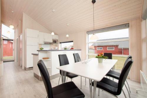 Resort 2 Ocean Cottage A 56