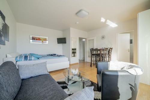 Id 6897 - Private Apartment