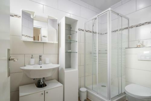 Id 6897 - Private Apartment