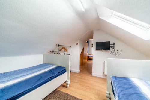 Id 6894 - Private Apartment