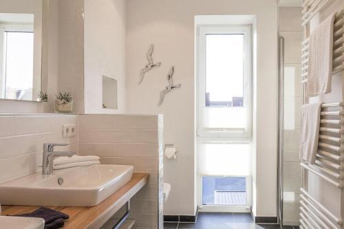 Apartamento Holiday Flat Theo Husum - Dns09102f-p