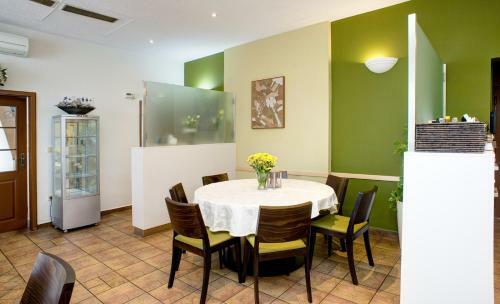 Hostal Pension Pegast