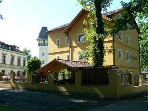 Hostal Pension Miltom