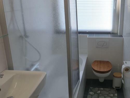 Snug Apartment In Kassel Near Fulda Floodplain