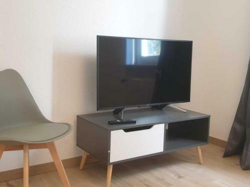 Snug Apartment In Kassel Near Fulda Floodplain