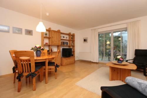 Apartamento Ferienwohnungen Im Reetdachhaus_ D