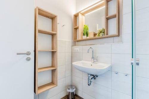 La Serviced Apartments