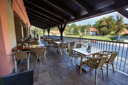 Hotel U L�py