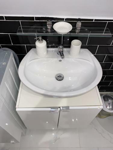 Apartamento Sch�ne Wohnung In Ludwigsburg