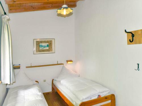 Holiday Home Am Goldenen Steig - Mah100