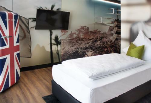 Men Hotel