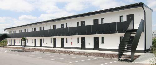 Men Hotel