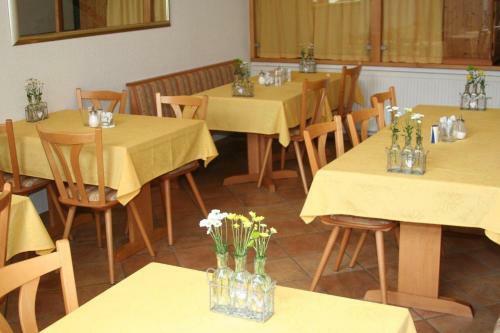 Bed & Breakfast Hotel G�stehaus Theresia Garni
