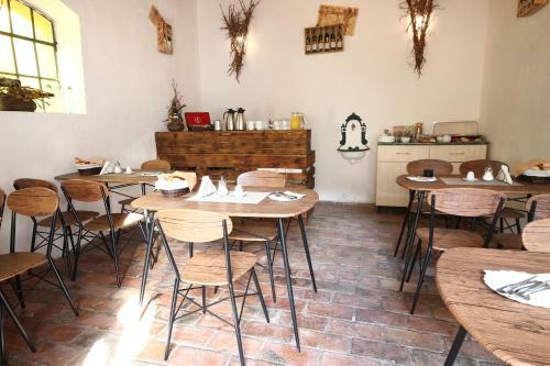 Hostal Zdrav� Kav�rna