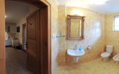 Hostal Penzion A Restaurace Nad Hradem
