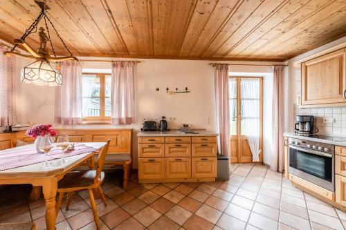 Apartamento Biohof J�rgenbauer - Ferienwohnung Auszeit