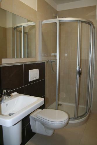 Hostal Nobless Resort