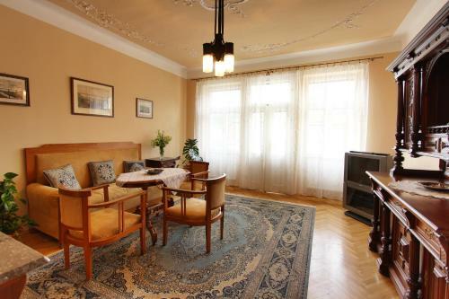 Hostal Penzion Jelen Vranov Nad Dyj�