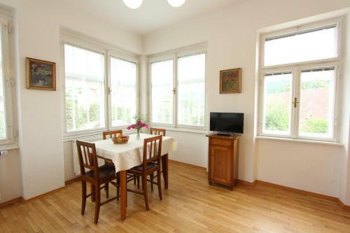 Hostal Penzion Jelen Vranov Nad Dyj�