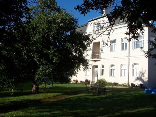 Hostal Penzion Jelen Vranov Nad Dyj�