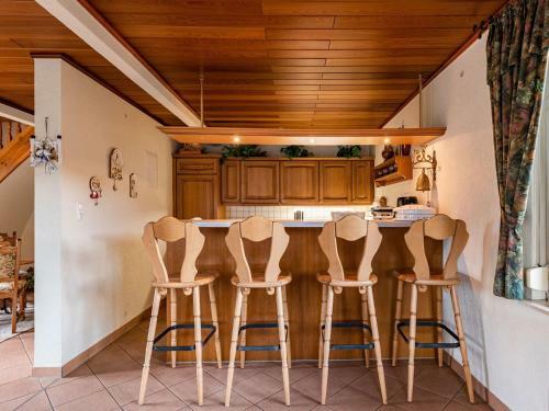 Majestic Holiday Home In Untersch�nau With Jacuzzi