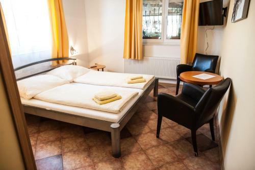 Hostal Penzion Eden