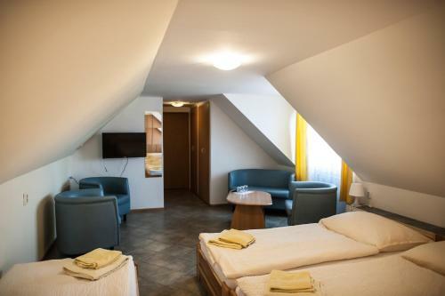 Hostal Penzion Eden