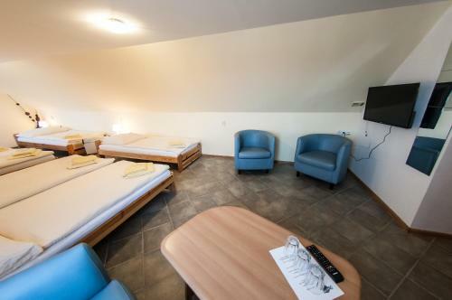 Hostal Penzion Eden