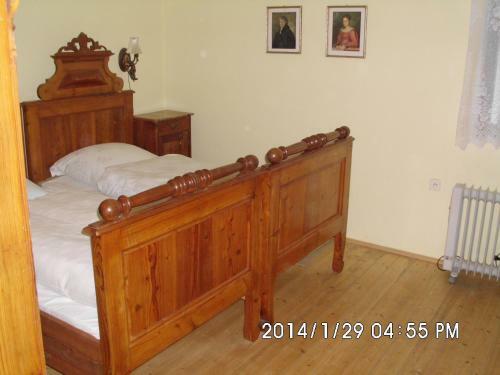Hostal Petrovick� Ml�n