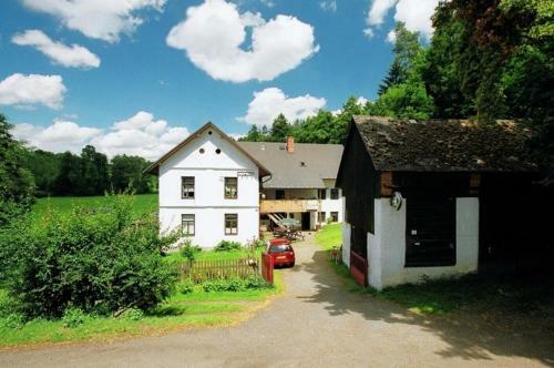 Hostal Petrovick� Ml�n