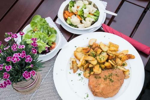 Hotel Ellenzer Goldb�umchen