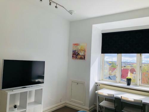 Adnana - Villa Firenze - 2 Bedrooms Bright Apartment