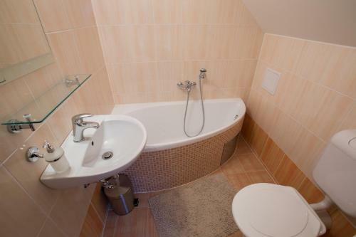 Hostal Penzion U ?eky