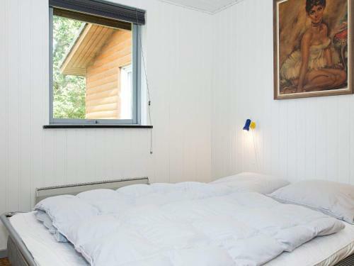 8 Person Holiday Home In Bl�vand