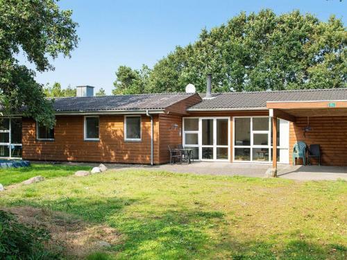 8 Person Holiday Home In Bl�vand