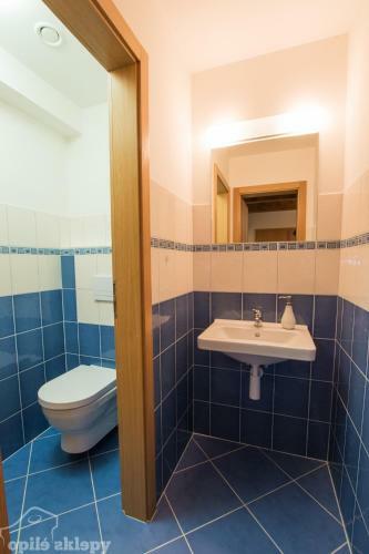 Apartamento Opil� Sklepy