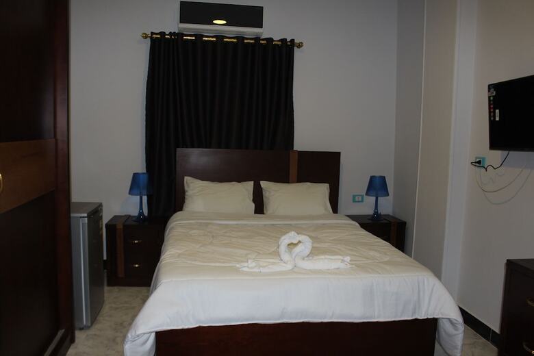 Bed & Breakfast Magic Golden Pyramids Inn
