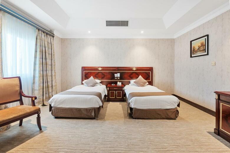 Chairmen Hotel