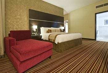 Hotel Oryx Rotana