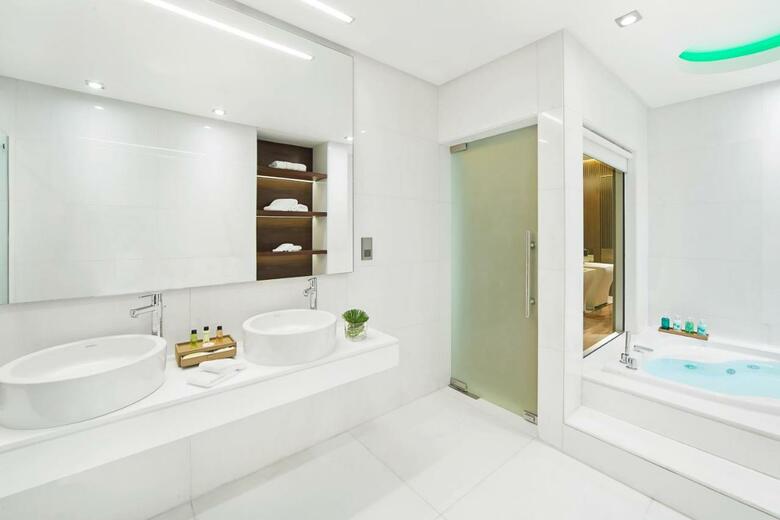 Amari Doha Hotel