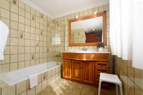 Es Barcares Villa Sleeps 10 Pool Air Con Wifi
