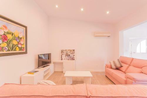 Beautiful Villa With Pool In Puerto Alcudia