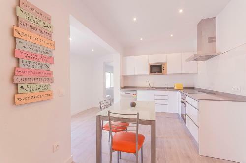 Beautiful Villa With Pool In Puerto Alcudia