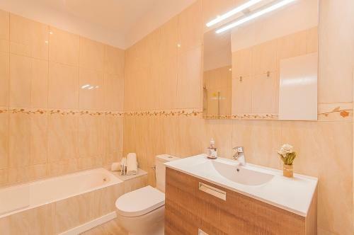 Beautiful Villa With Pool In Puerto Alcudia