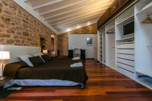 Sa Muralla Alc�dia