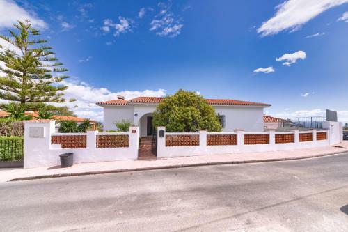 Holidays2alhaurin Casa Andaluza Con Piscina